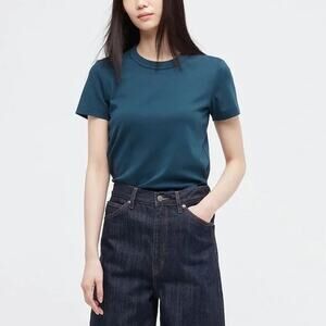 Uniqlo U Crewneck Shortsleeve Blue Tshirt Size Medium NWT